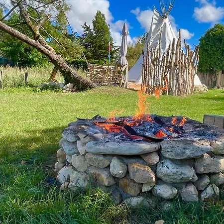 Tipi Village Apache * Le Verdon-sur-Mer